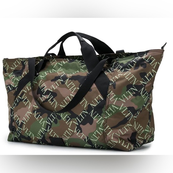 Valentino Garavani VLTN Camouflage-print Holdall Bag - Picture 2 of 12